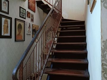 Rumah strategis lantai 2 di Bintaro Sektor 5, Komplek Perkici