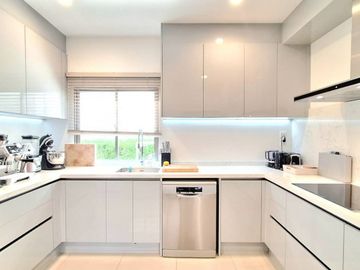 ● Luxury Style ● Single house 2 storey | 4 Beds 82 sq.w. 308 sq.m. | The Palm Krungthep Kreetha-Wongwaen | Near ARL Lat Krabang 13 mins, Suvarnabhumi