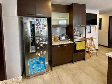 VENDO DEPARTAMENTO MODERNO Y CON EXCELENTE VISTA
