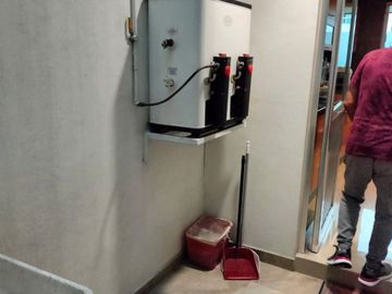 Hermosa RESIDENCIA en VENTA, CUMBRES DEL LAGO, Juriquilla, 3rec c/u con baño, ampliio jardín, privada, VIG24/7