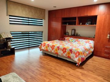 Hermosa RESIDENCIA en VENTA, CUMBRES DEL LAGO, Juriquilla, 3rec c/u con baño, ampliio jardín, privada, VIG24/7