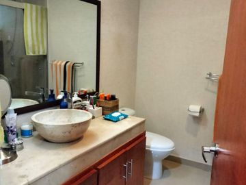 Hermosa RESIDENCIA en VENTA, CUMBRES DEL LAGO, Juriquilla, 3rec c/u con baño, ampliio jardín, privada, VIG24/7