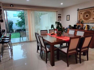 Hermosa RESIDENCIA en VENTA, CUMBRES DEL LAGO, Juriquilla, 3rec c/u con baño, ampliio jardín, privada, VIG24/7