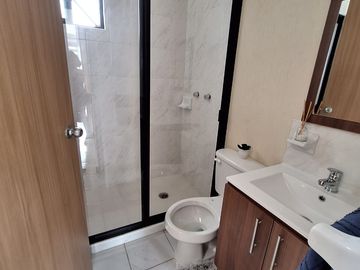 VENTA DE CASA RESIDENCIAL CON ALBERCA A 5 MINUTOS DE ZÓCALO EN EMILIANO ZAPATA