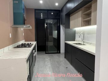 ID 1066906 Vendo Bonita Casa De Estreno Con Piscina Monte Bello Ejidos-Jrivera