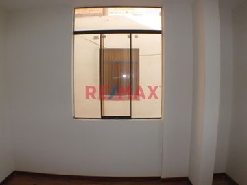 Venta Casa Mas Cochera En Condominio Los Sauces ID 1091731