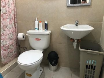 Casa de venta en Urbanización Villa Bonita, 3 dormitorios, sector Mi Lote.