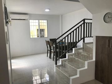 Casa de venta en Urbanización Villa Bonita, 3 dormitorios, sector Mi Lote.