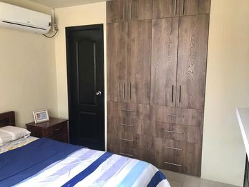 Casa de venta en Urbanización Villa Bonita, 3 dormitorios, sector Mi Lote.