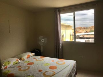 Casa de venta en Urbanización Villa Bonita, 3 dormitorios, sector Mi Lote.