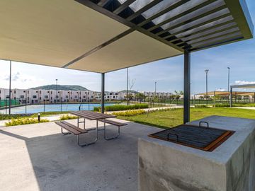 Casa con alberca a unos minutos de Cuernavaca