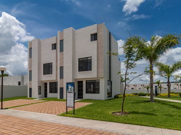 Casa con alberca a unos minutos de Cuernavaca