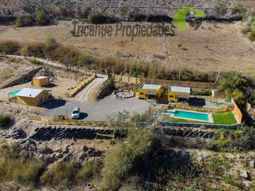 Terreno con cabañas amobladas para turistas y piscina, Valle del Elqui. $210 millones
