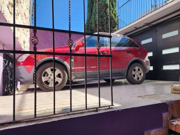 Hermosa casa con vista panorámica para actualizar