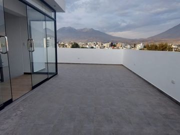 EN VENTA AMPLIO Y HERMOSO PENTHOUSE DÚPLEX DE ESTRENO.