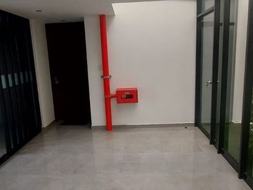 EN VENTA AMPLIO Y HERMOSO PENTHOUSE DÚPLEX DE ESTRENO.