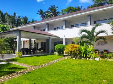 Beach & Dive Resort located on a beautiful white sand beach on Alad Island in the province of Romblon, Philippines.