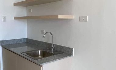 1BR RENT TO OWN CONDO FOR SALE IN SMDC SOUTH RESIDENCES LAS PIÑAS