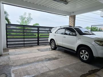 FULLY FURNISHED WELL MAINTAINED TWO-STOREY MODERN HOUSE FOR SALE NEAR SM TELABASTAGAN