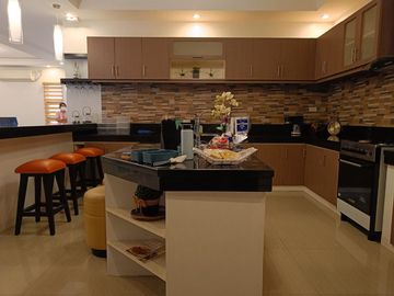 FULLY FURNISHED WELL MAINTAINED TWO-STOREY MODERN HOUSE FOR SALE NEAR SM TELABASTAGAN