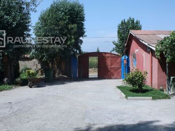 Vendemos amplio terreno con casa antigua bien conservada