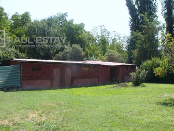 Vendemos amplio terreno con casa antigua bien conservada