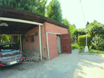 Vendemos amplio terreno con casa antigua bien conservada