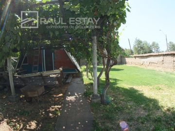 Vendemos amplio terreno con casa antigua bien conservada