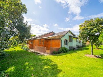 EN VENTA HERMOSA QUINTA EN MIRASIERRA SECTOR SUPERMAXI