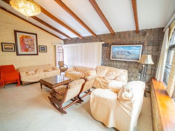 EN VENTA HERMOSA QUINTA EN MIRASIERRA SECTOR SUPERMAXI