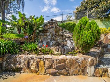EN VENTA HERMOSA QUINTA EN MIRASIERRA SECTOR SUPERMAXI
