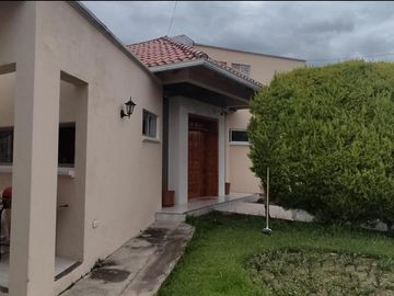 Vendo Casa en Sangolquí Urb. Hacienda Capelo Valle