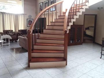 Vendo Casa en Sangolquí Urb. Hacienda Capelo Valle
