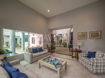 Casa disponible en Campestre Residencial en Cancún, Quintana Roo.