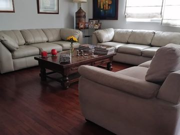 Duplex en venta a pasos del colegio Pestalozzi, Aurora
