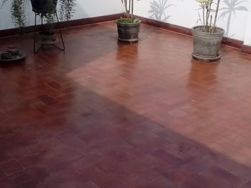 Duplex en venta a pasos del colegio Pestalozzi, Aurora