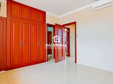 Casa de 5 habitaciones en Venta en La Carolina, Machala
