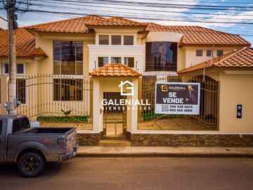 Casa de 5 habitaciones en Venta en La Carolina, Machala