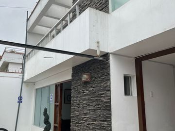 VENTA DE CASA / OFICINAS EN SURQUILLO