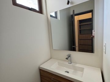 Venta de Departamento de 4 recámaras en Real Antigua, Zona Esmeralda. Atizapán de Zaragoza.