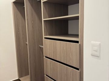 Venta de Departamento de 4 recámaras en Real Antigua, Zona Esmeralda. Atizapán de Zaragoza.
