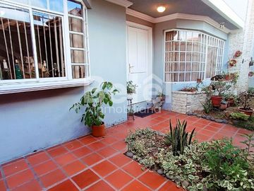 VENTA Casa EN PUERTAS DEL SOL - 100m de Plaza Soleil