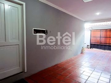 VENTA Casa EN PUERTAS DEL SOL - 100m de Plaza Soleil