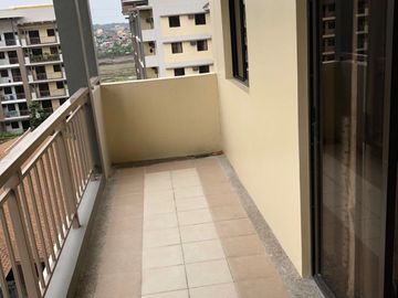 3 Bedroom Unit Fully Furnished in Acacia Estates