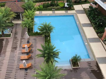 3 Bedroom Unit Fully Furnished in Acacia Estates