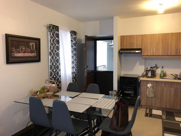 3 Bedroom Unit Fully Furnished in Acacia Estates