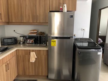 3 Bedroom Unit Fully Furnished in Acacia Estates