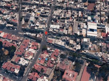 BONITA Y AMPLIA CASA CON POSESIÓN, EXCELENTE UBICACION, LEYES DE REFORMA, IZTAPALAPA