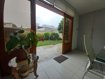 Venta de Hermosa Casa de 2 plantas en La Molina