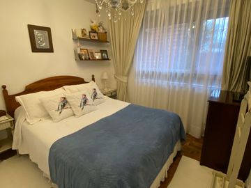 Amplia casa sector Av. Alemania